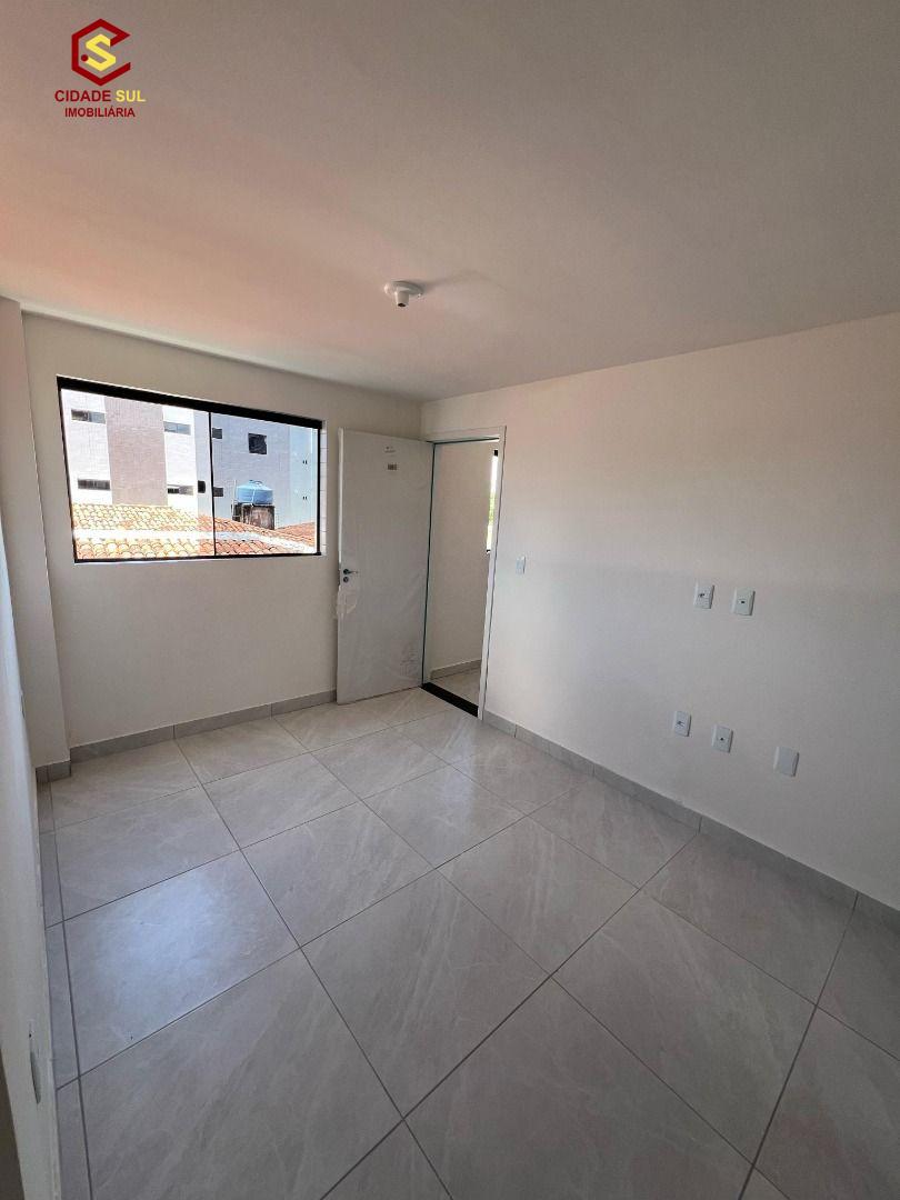 Apartamento com 2 quartos, à venda por R$ 190.000- Cristo Rede...