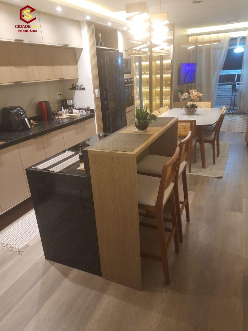 Apartamento com 3 dormitórios à venda, 93 m² por R$ 499.000,00...