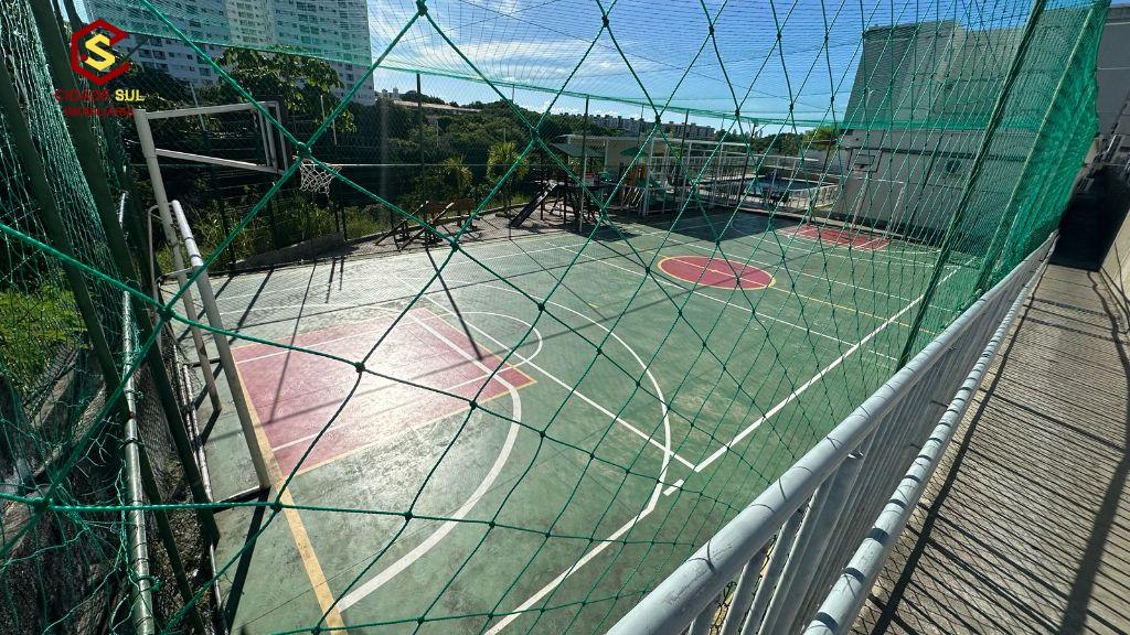 O apartamento conta com 44 metros quadrados, sendo 2 quartos, ...