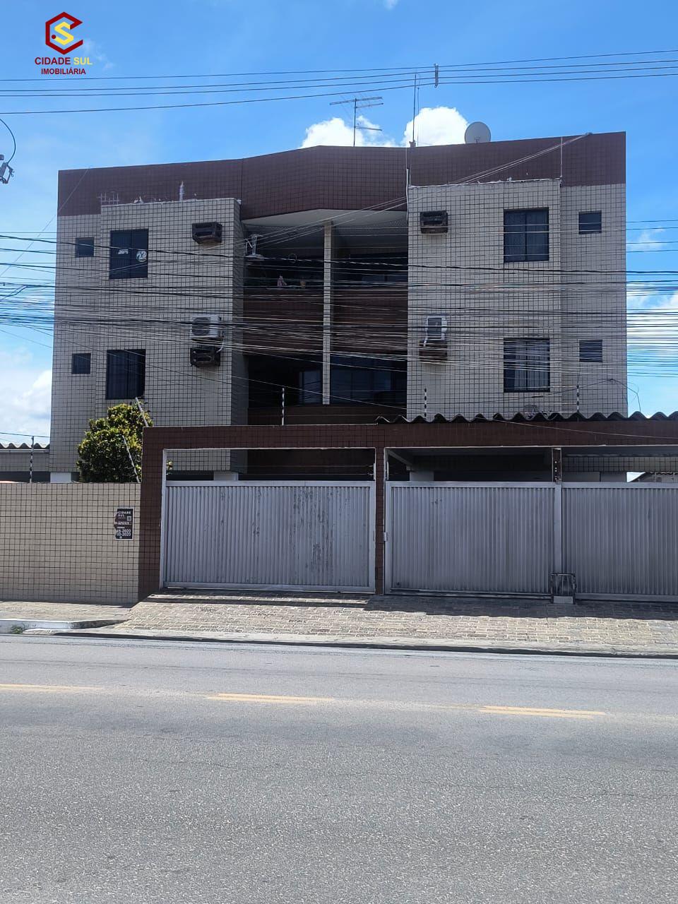 Lindo apartamento com 3 quartos, sendo um suíte, varanda, 2 sa...