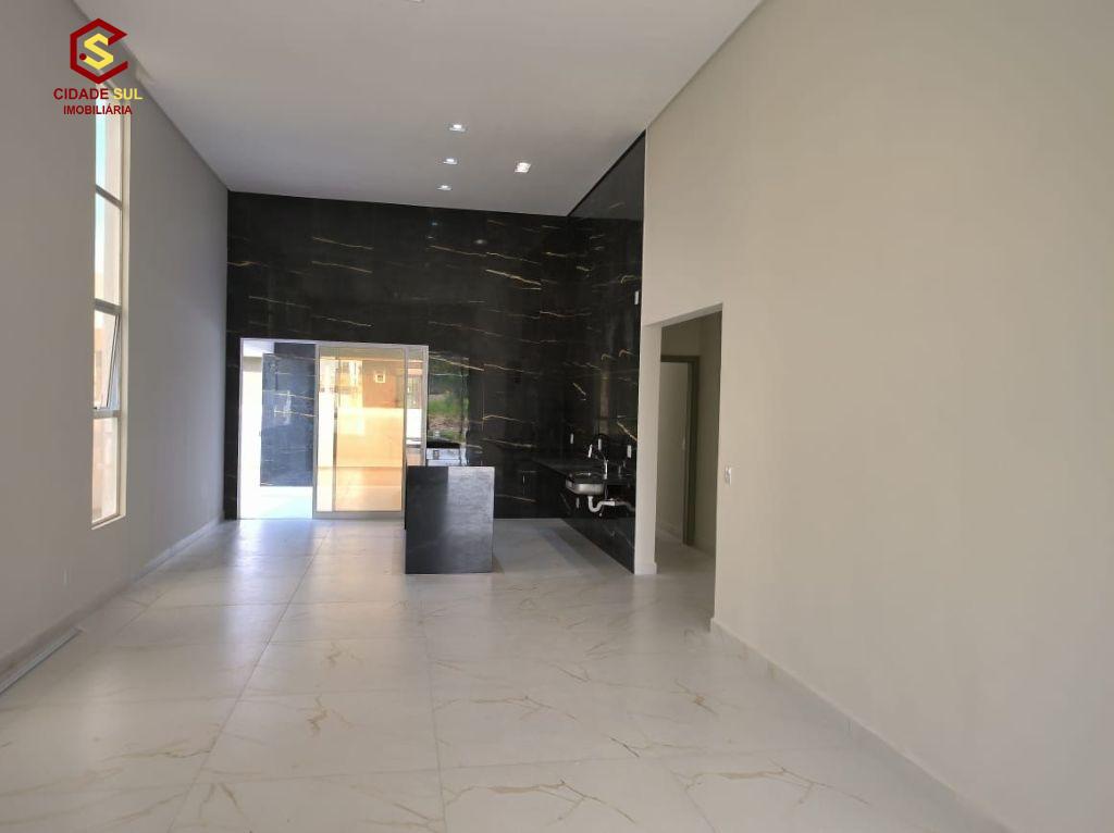 Casa com 4 dormitórios à venda, 210 m² por R$ 1.290.000,00 - A...