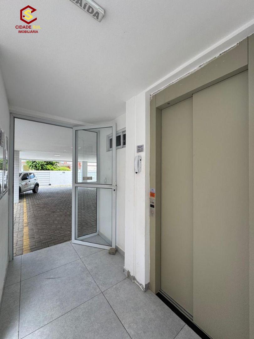 Apartamento á venda em Jardim Cidade Universitária por R$350 Mil
