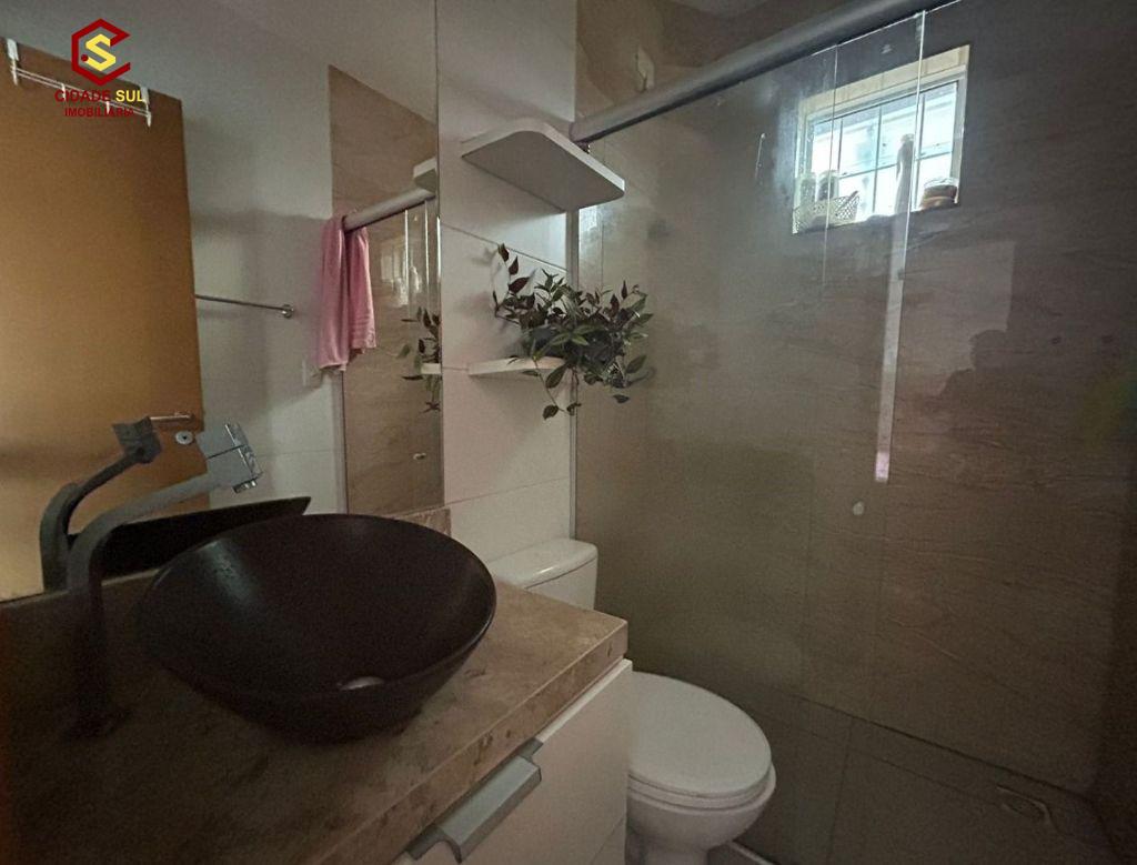 Apartamento com 2 dormitórios à venda, 58 m² por R$ 450.000,00...