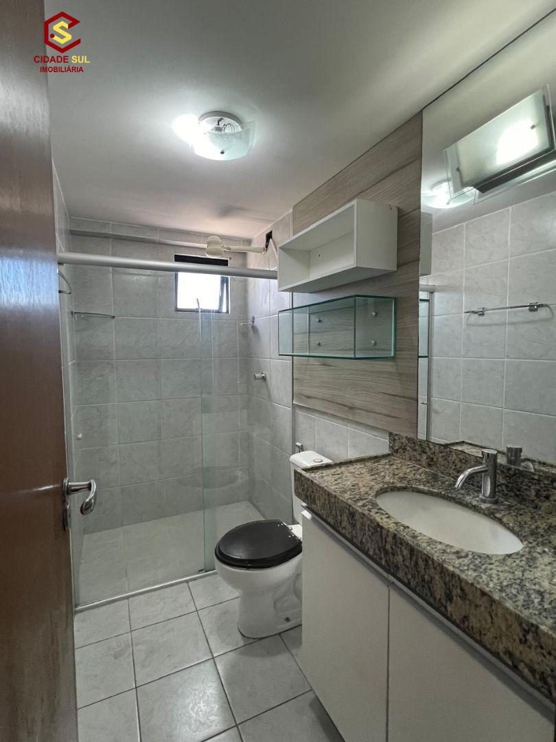 Apartamento com 3 dormitórios à venda, 90 m² por R$ 650.000 - ...