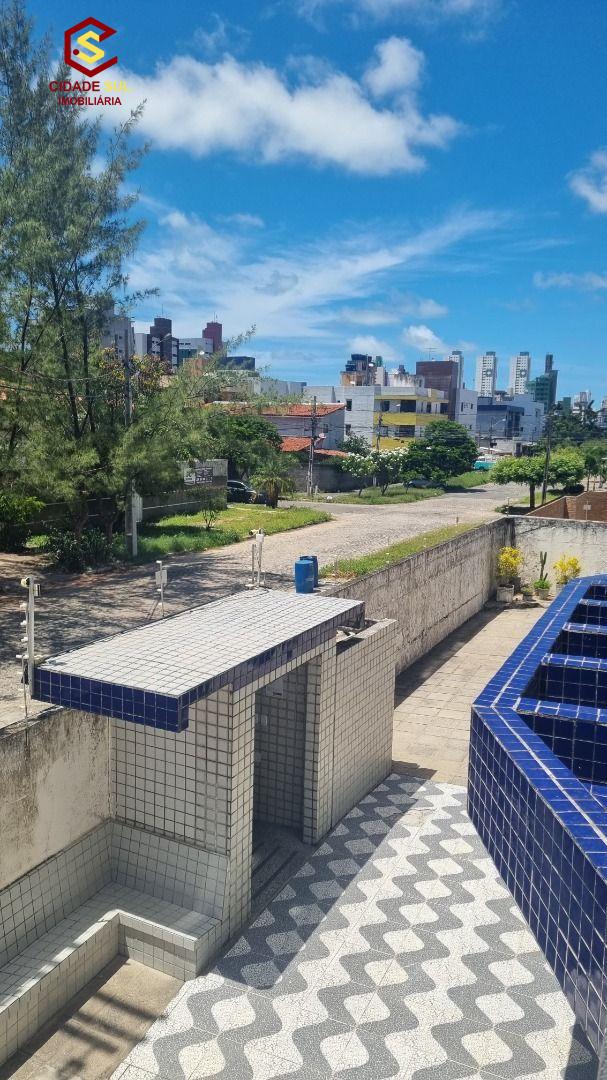 Apartamento com 3 dormitórios à venda, 71 m² por R$ 320.000 - ...