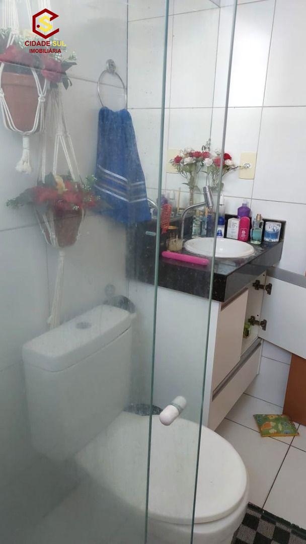 Apartamento com 2 quartos, à venda por R$ 200.000- Cristo Rede...