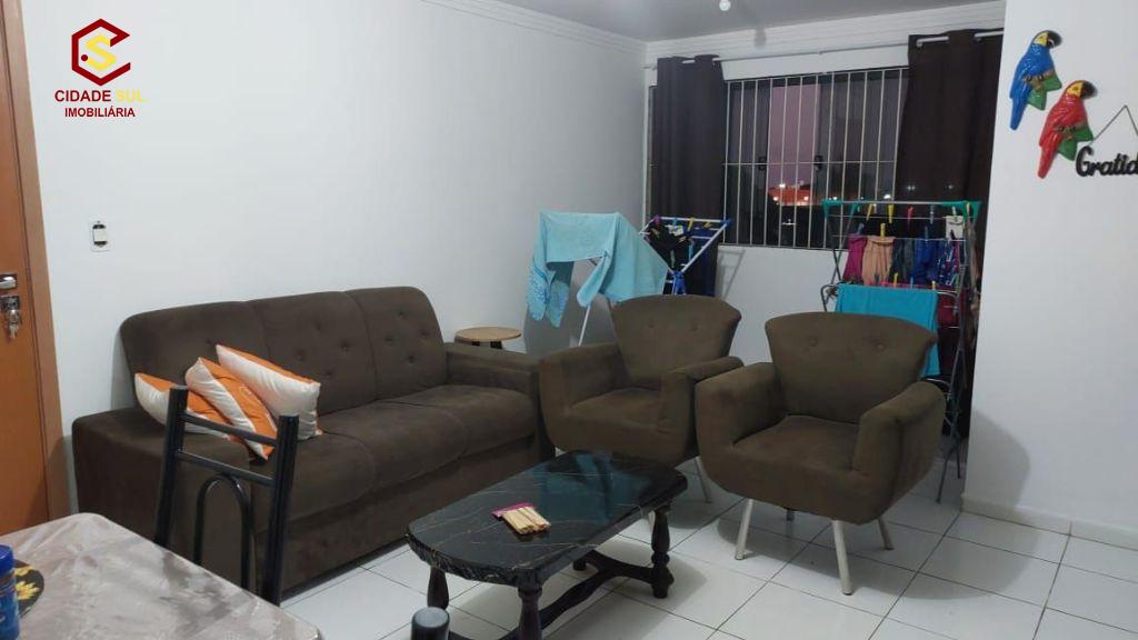 Apartamento com 2 quartos, à venda por R$ 200.000- Cristo Rede...