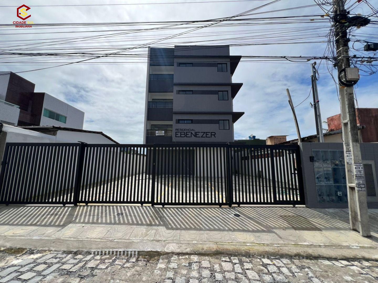 Apartamento com 2 dormitórios à venda, 49 m² por R$ 220.000 - ...