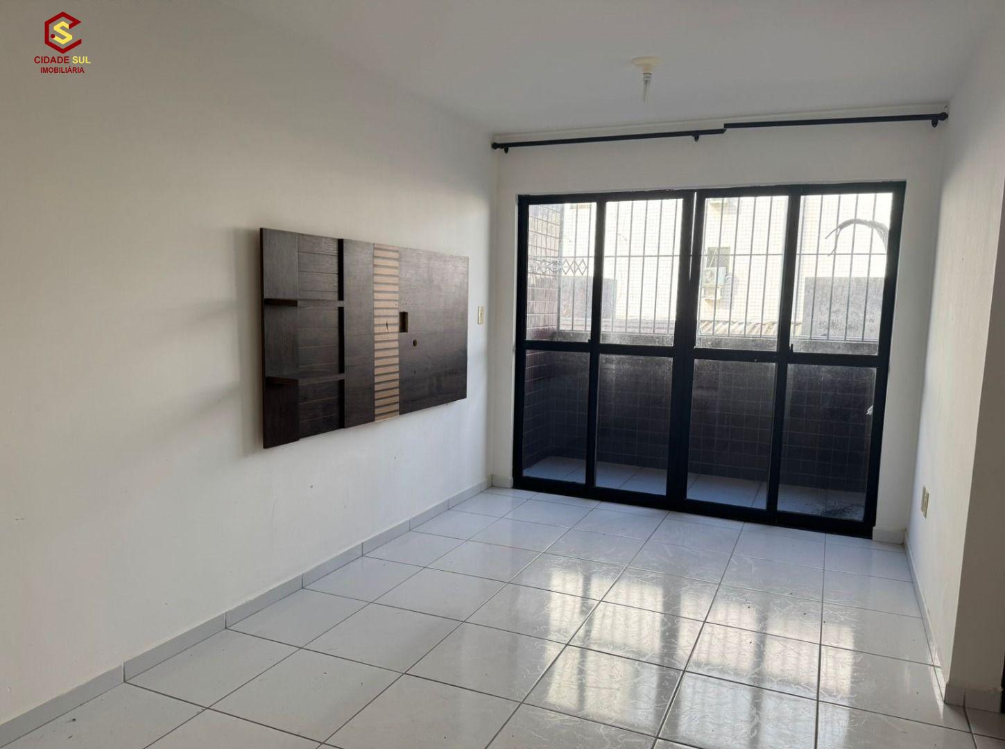 Apartamento bem perto do Mar por R$330 Mil no bairro Bessa
