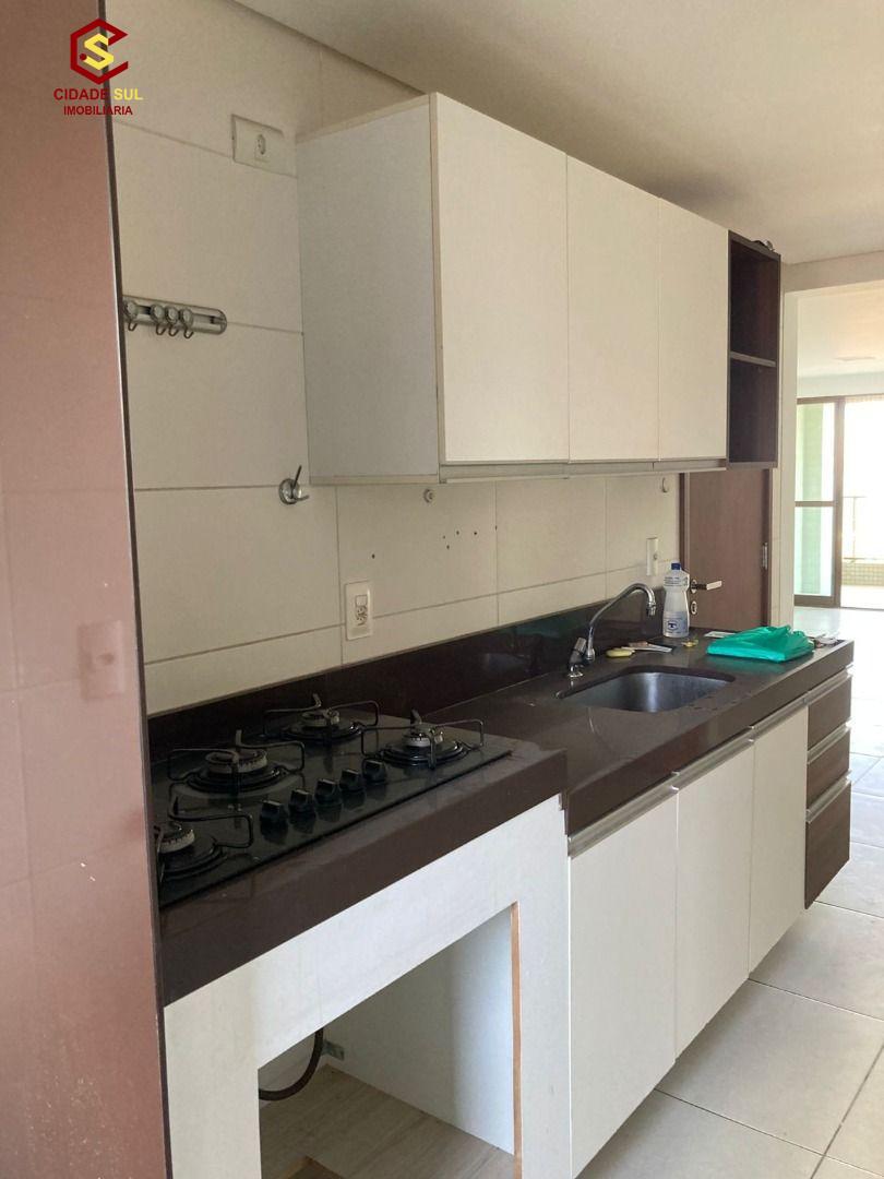 Apartamento por R$ 790 Mil no Manaíra, 3 quartos sendo dois su...