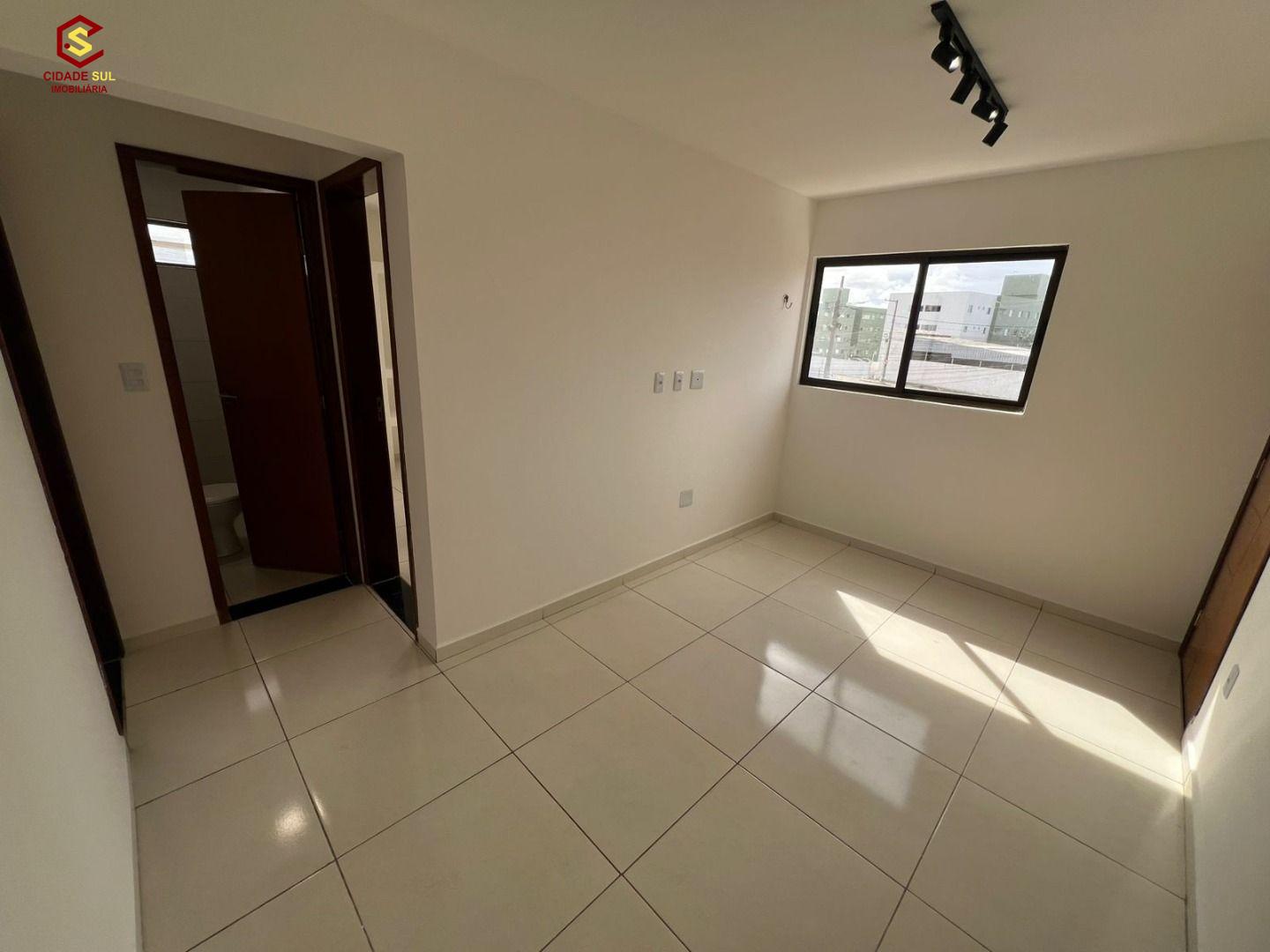 Apartamento com 2 dormitórios à venda por R$ 145.900,00 - Novo...