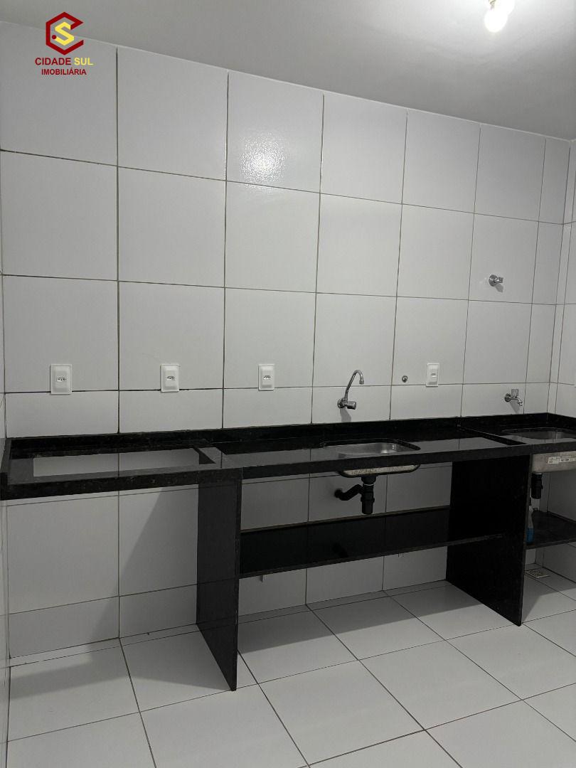 Apartamento com 2 dormitórios à venda, 58 m² por R$ 169.000,00...