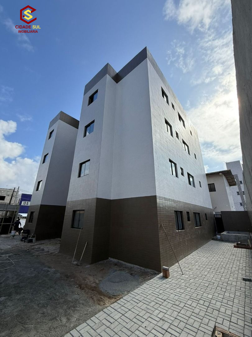 Apartamento com 2 dormitórios à venda, 44 m² por R$ 163.000 - ...