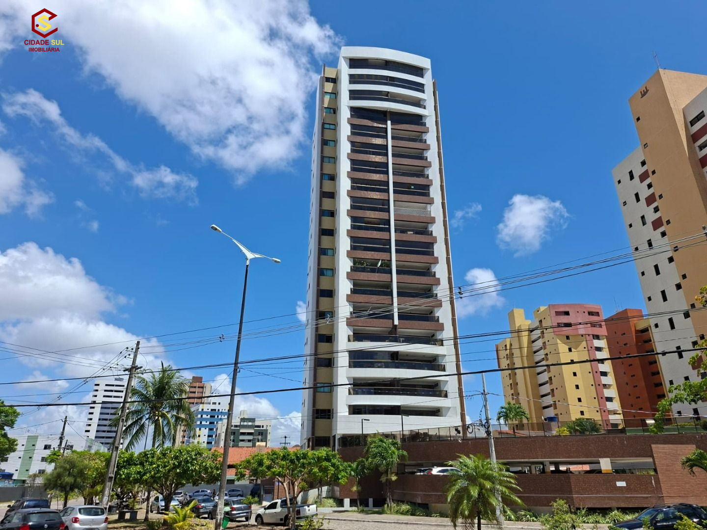 Apartamento a venda no/ Aeroclube
