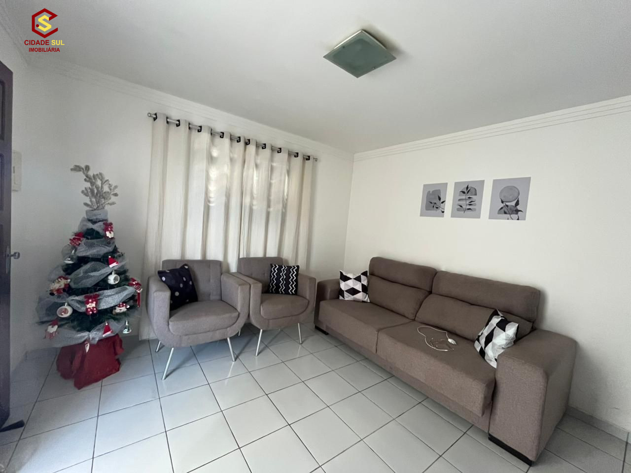 Casa Residencial / Funcionários II