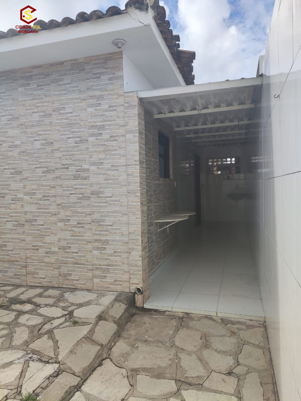 JÁ AVALIADA - Casa com 2 dormitórios à venda, 50 m² por R$ 190...