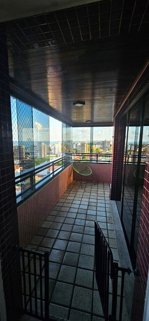 Apartamento Residencial / Praia do Poço