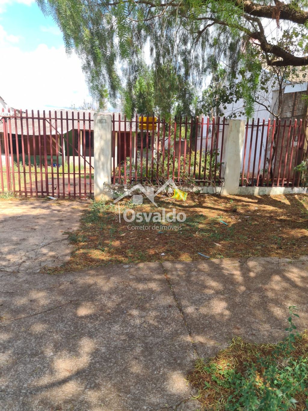 CASA NO BAIRRO SANTA CRUZ