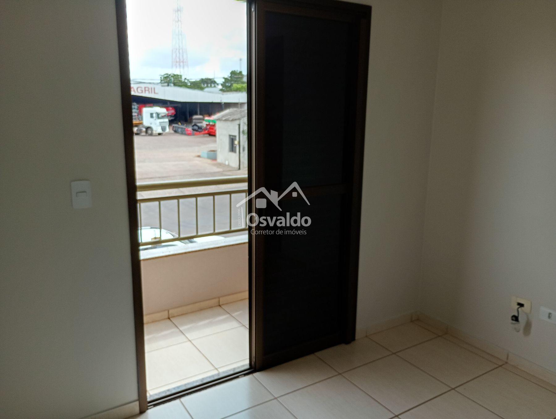 Osvaldo Corretor de Im�veis em Cascavel - PR