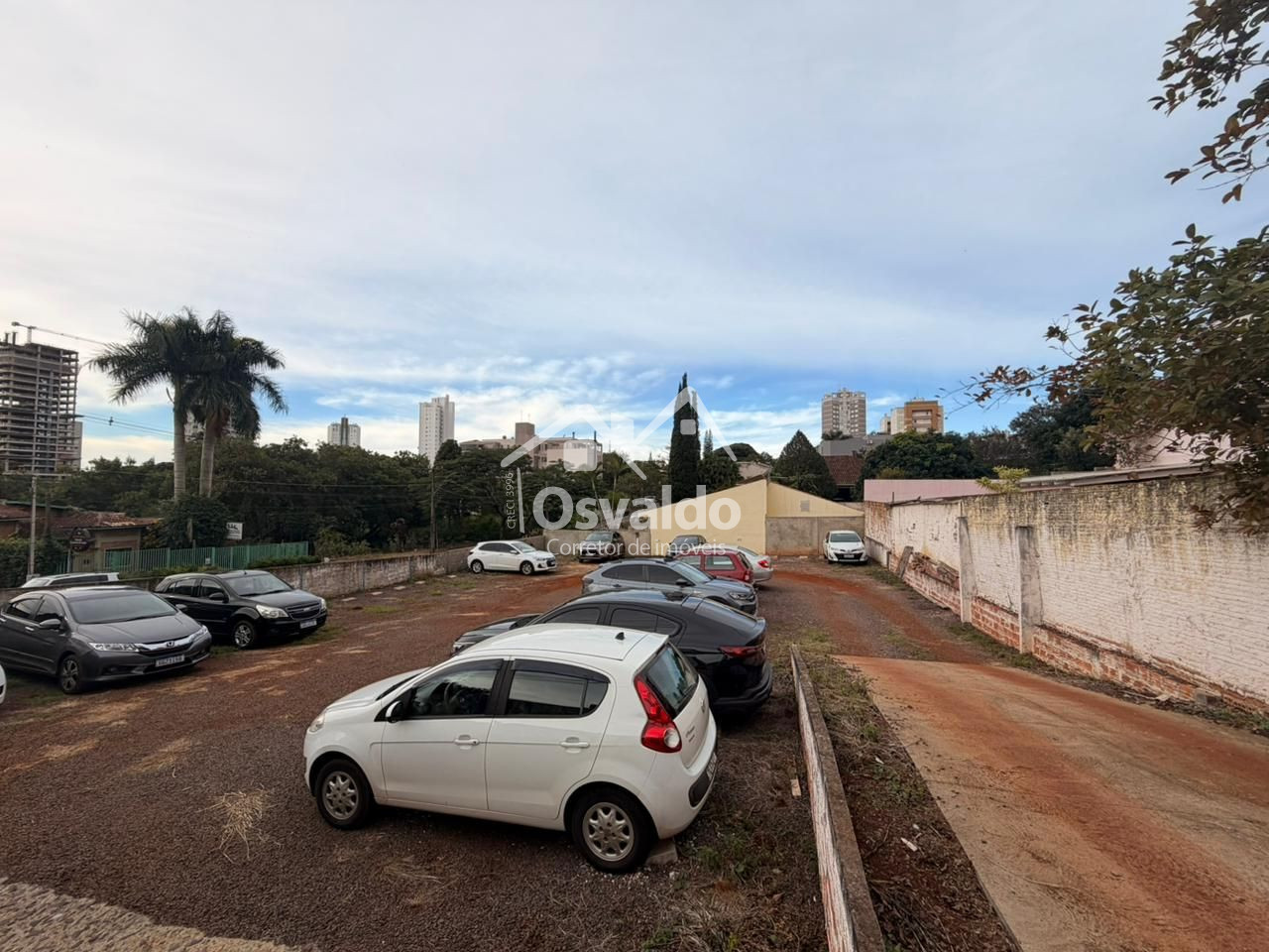 Osvaldo Corretor de Im�veis em Cascavel - PR