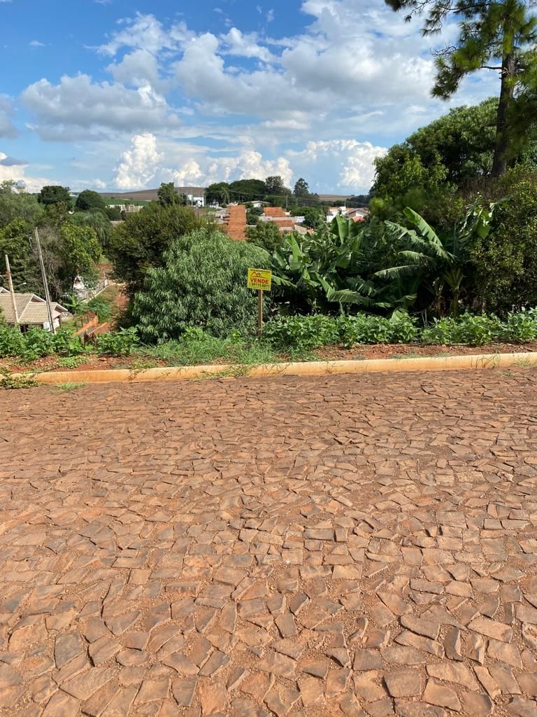 VENDE-SE LOTE PROXIMO AO CENTRO