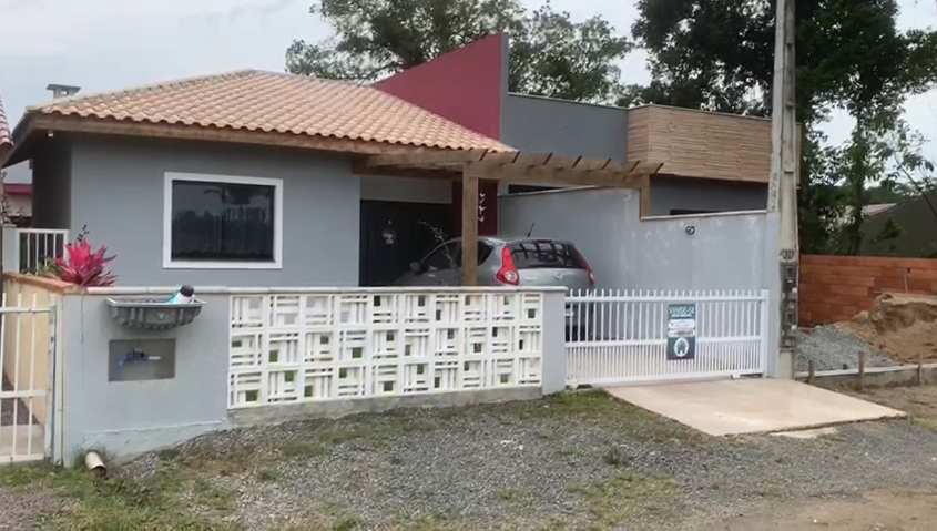 CASA NA PRAIA MOBILIADA
