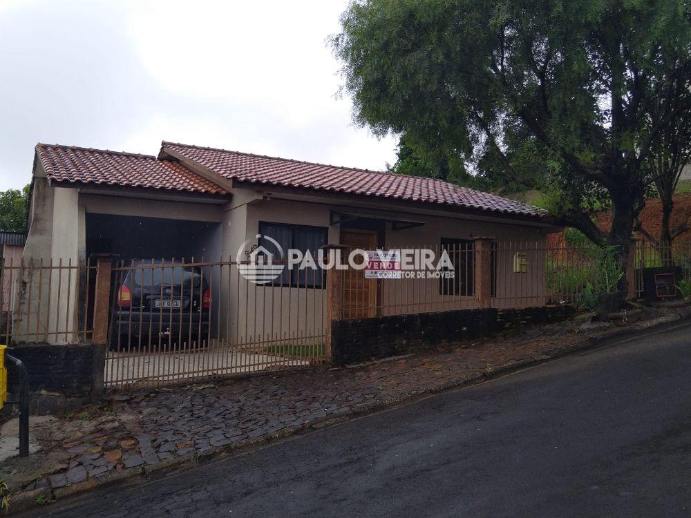 CASA DE ALVENARIA EM ÓTIMA LOCALIZAÇÃO