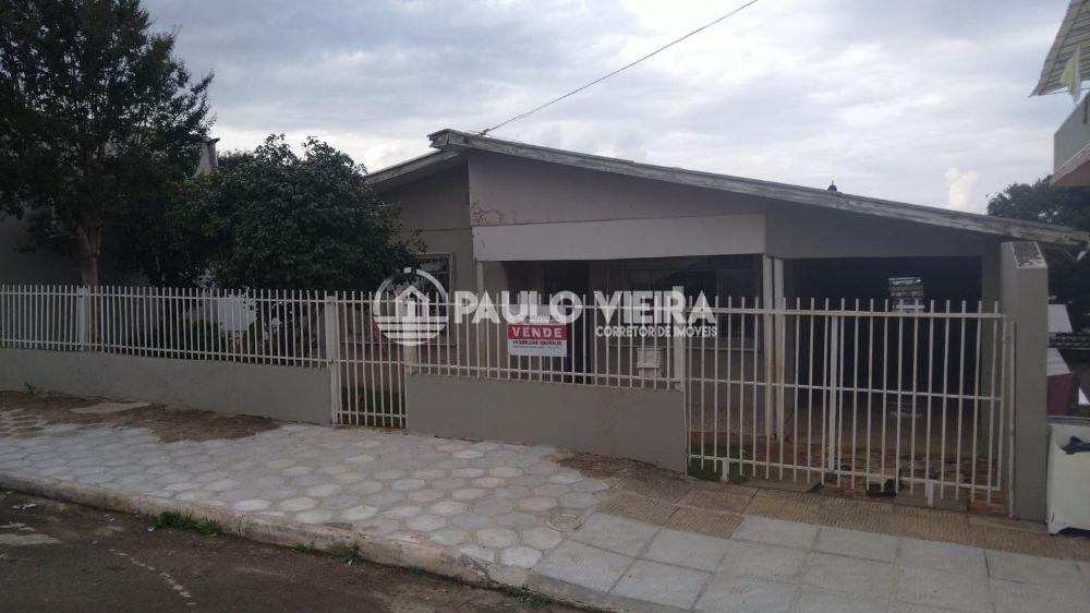 CASA DE DOIS PAVIMENTOS - ÓTIMO RENDIMENTO DE ALUGUEL
