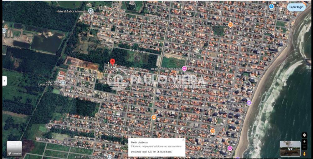 SOBRADO COM SALA COMERCIAL - NA PRAIA