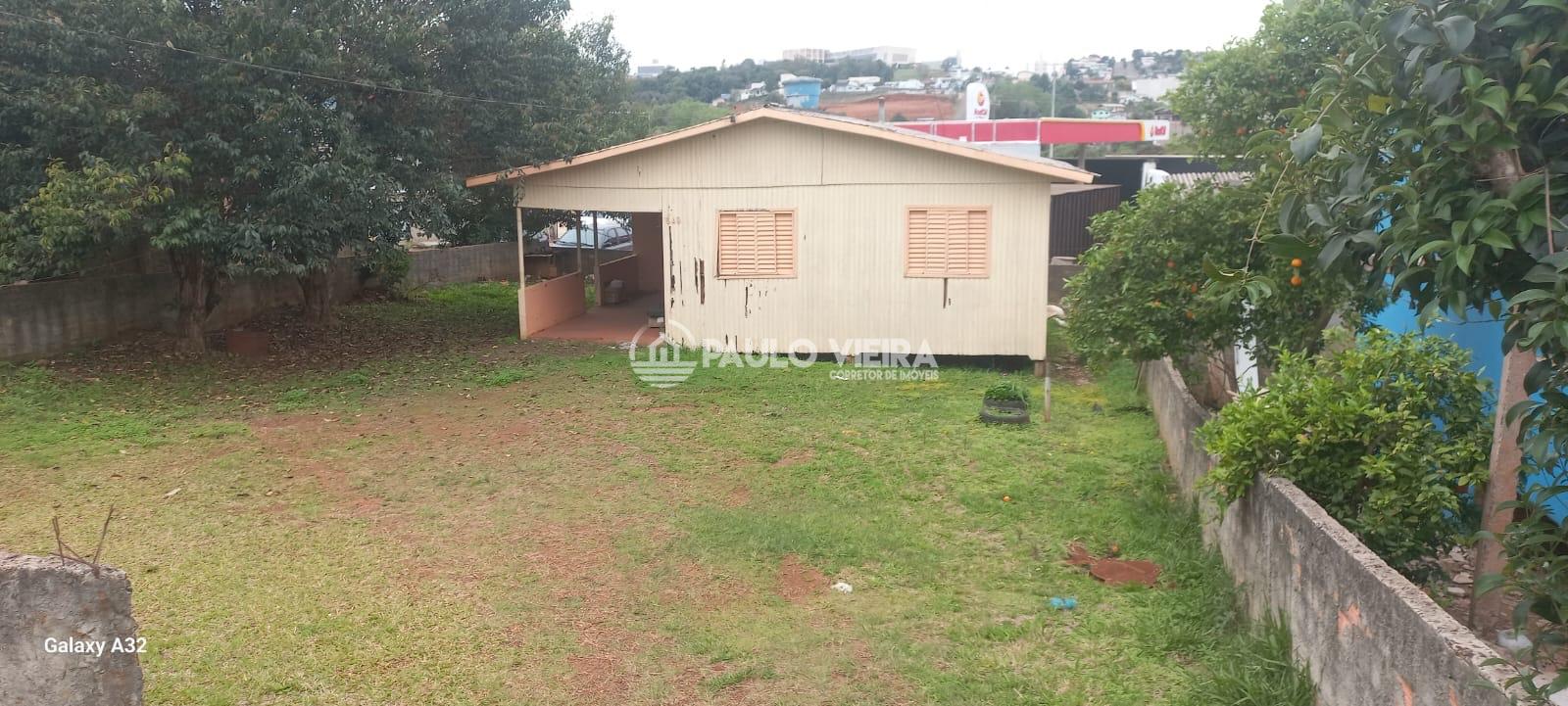 LOTE AMPLO COM CASA