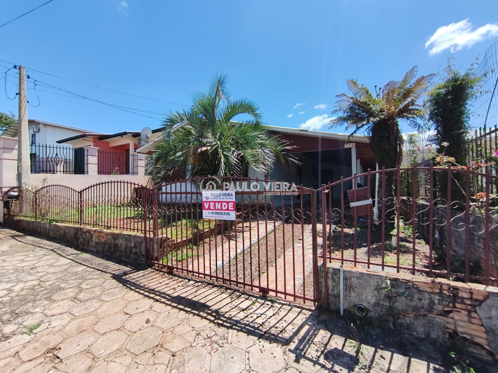 LOTE AMPLO PRÓXIMO AO CENTRO