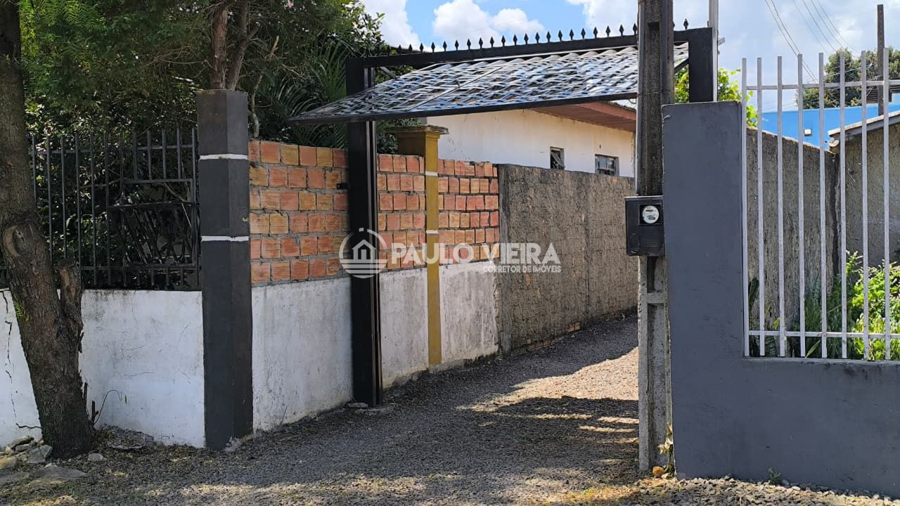 CASA ACONCHEGANTE EM ÓTIMA LOCALIZAÇÃO