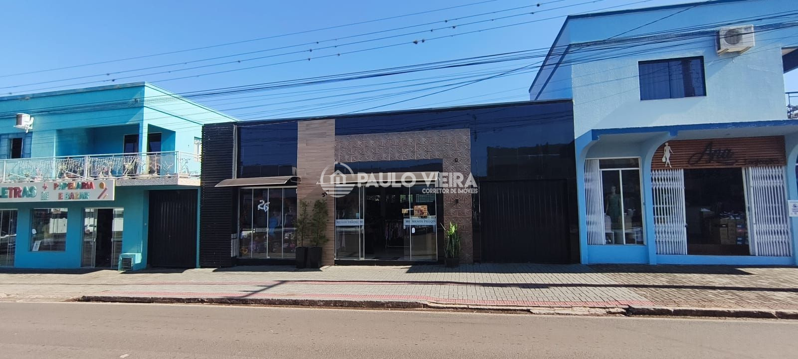 EDIFÍCIO COMERCIAL COM CASA E APARTAMENTO