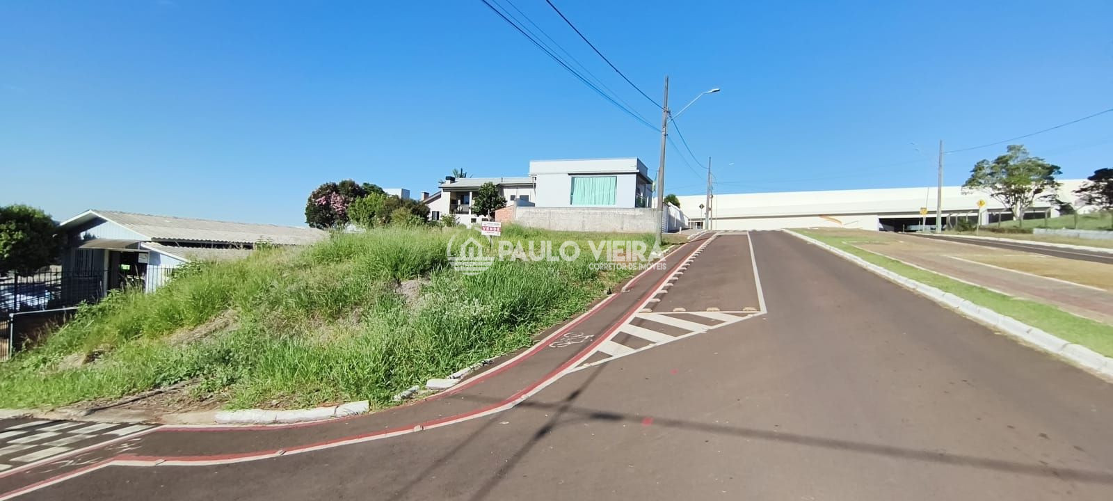 LOTE COMERCIAL DE ESQUINA COM 396,92m² 