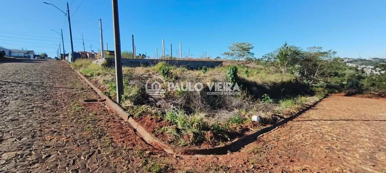 LOTE AMPLO DE ESQUINA
