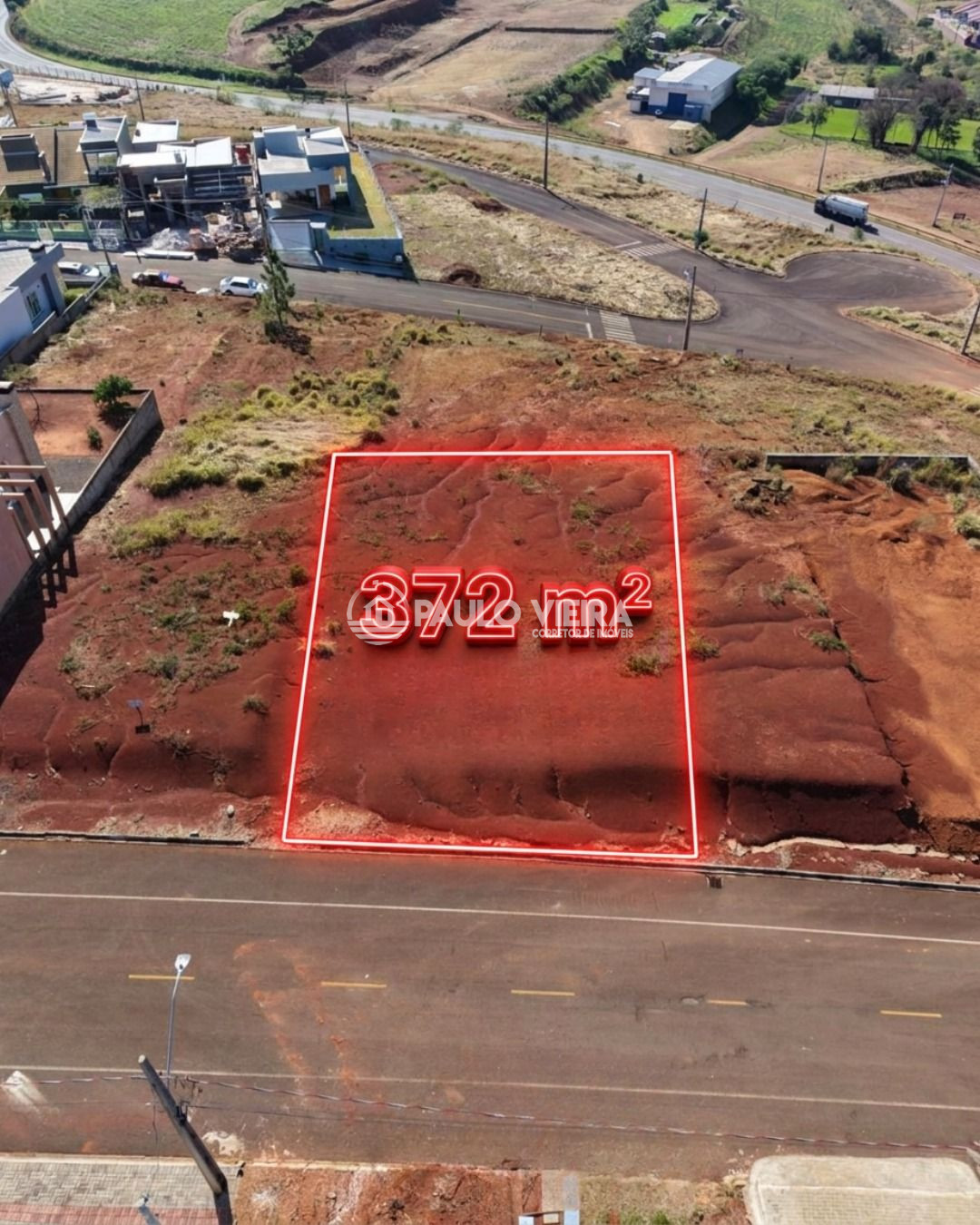 LOTE AMPLO EM ÓTIMA LOCALIZAÇÃO 