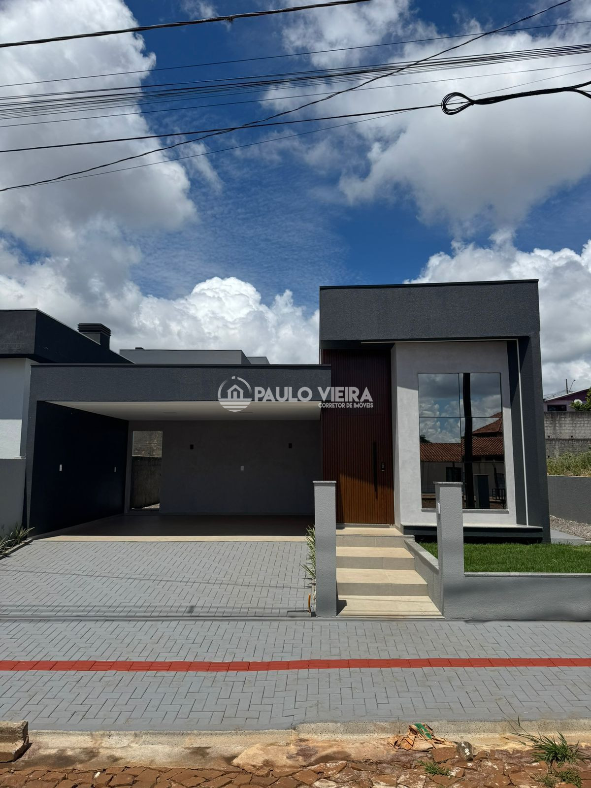 VIVA COM ELEGÂNCIA E CONFORTO NESSA CASA ALTO PADRÃO!