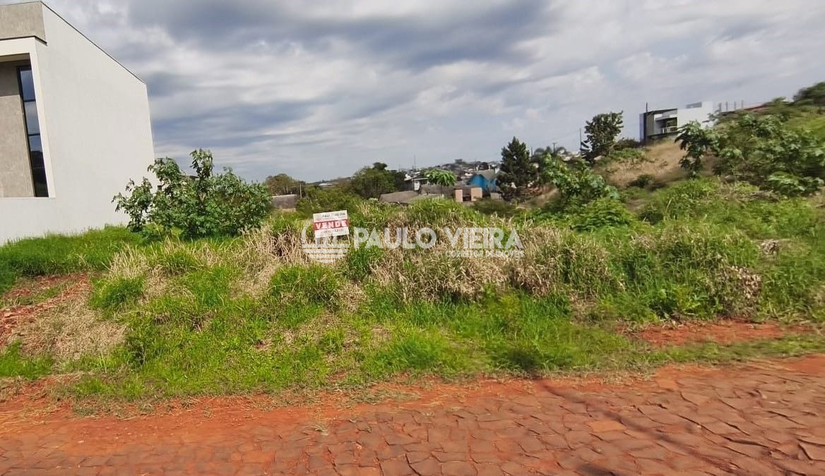 TERRENO AMPLO PRONTO PARA CONSTRUIR