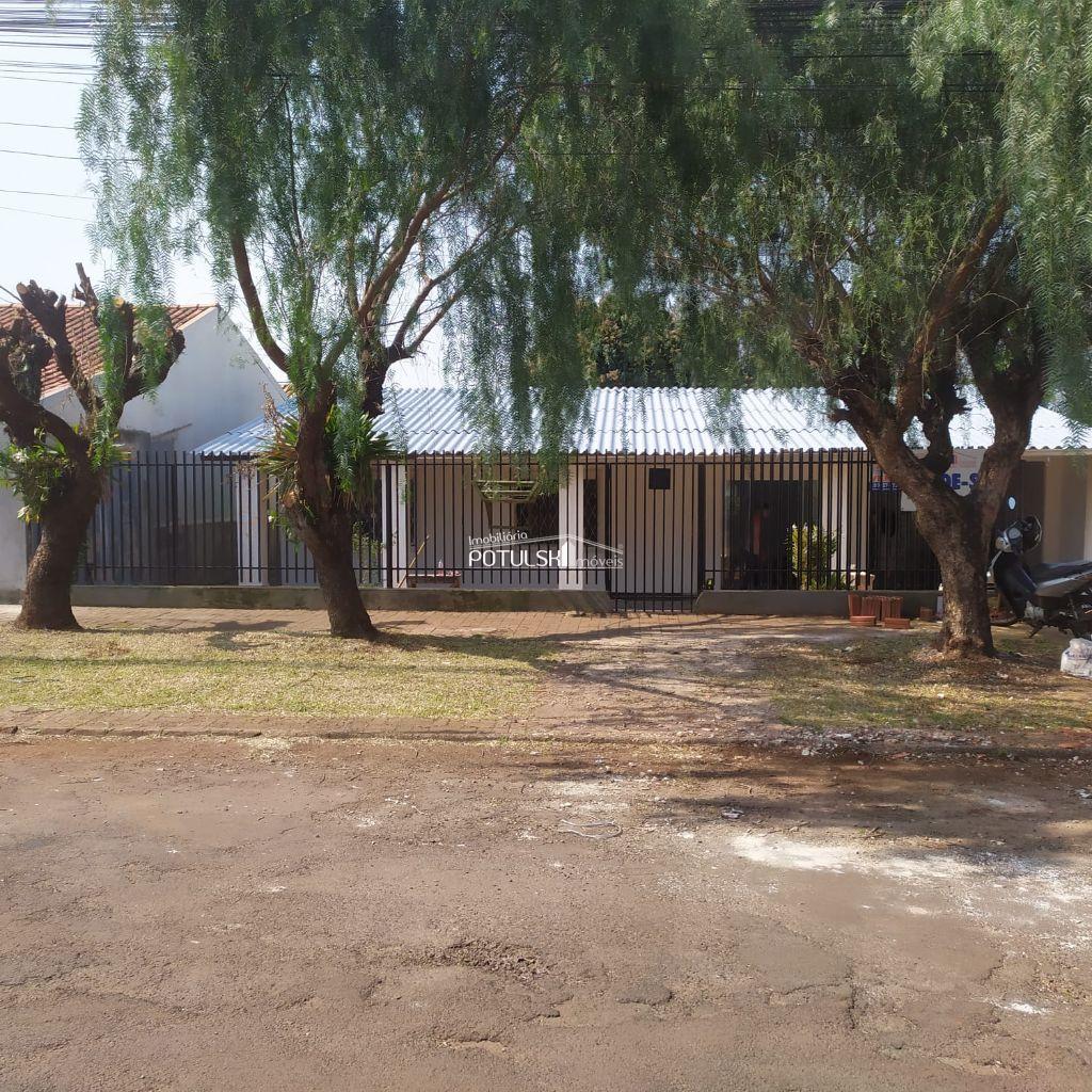 Casa 03 Dormitórios Próx ao Almayer