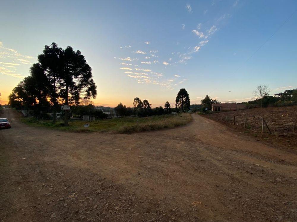 Ótima chácara localizada na Linha Gralha Azul 