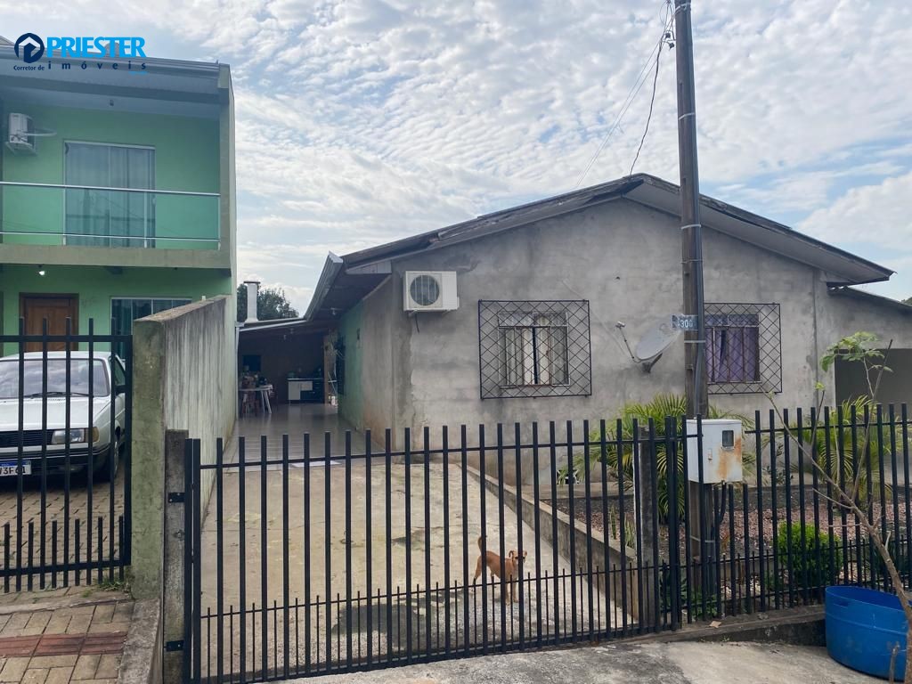 Linda casa localizada no Jardim Itália