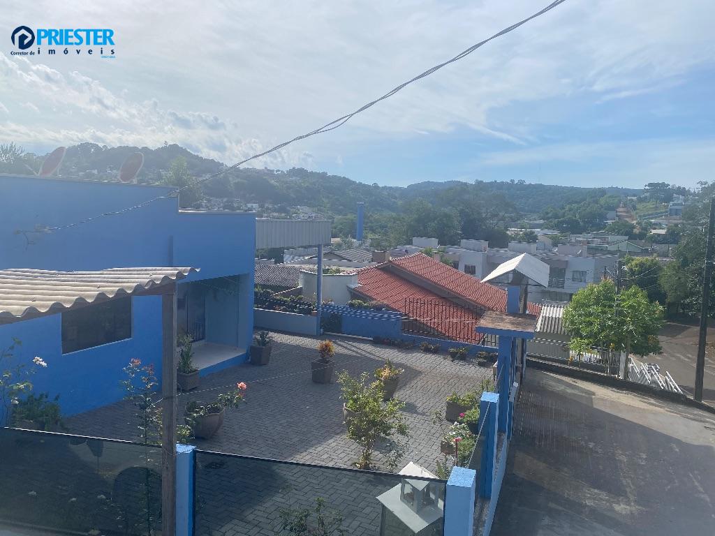 *Casa Residencial com Sala Comercial - Excelente Investimento