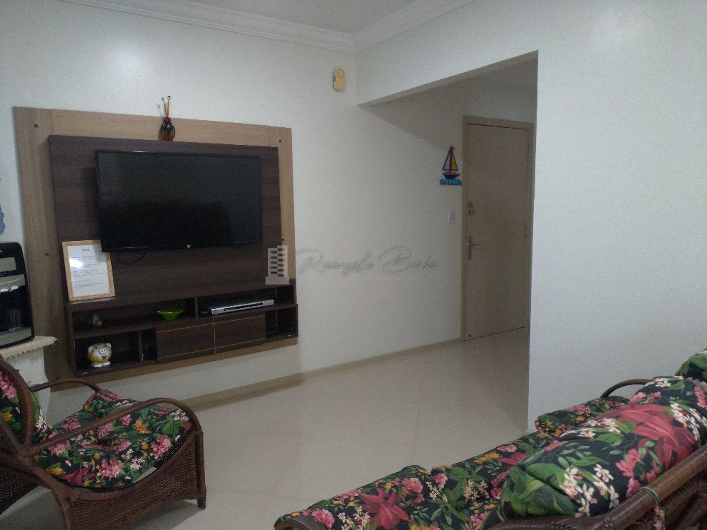 Apartamento 2 dormitrios, prdio frente mar p na areia - Itapema SC