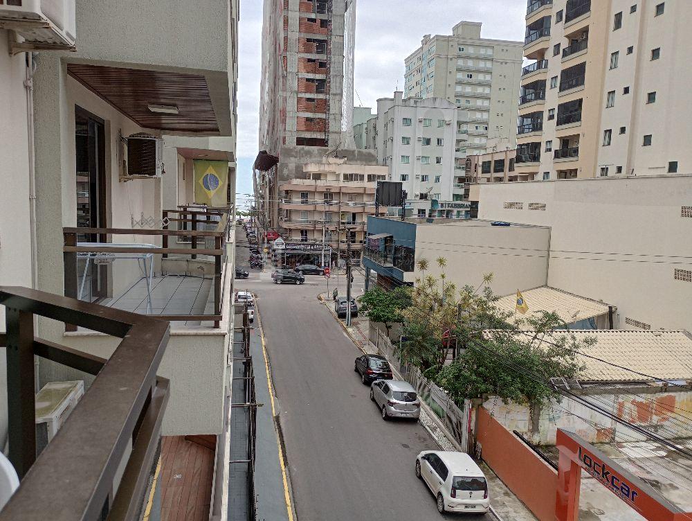 APARTAMENTO 2 DORMITRIOS, CLIMATIZADO, 130 METROS DO MAR, MEIA PRAIA