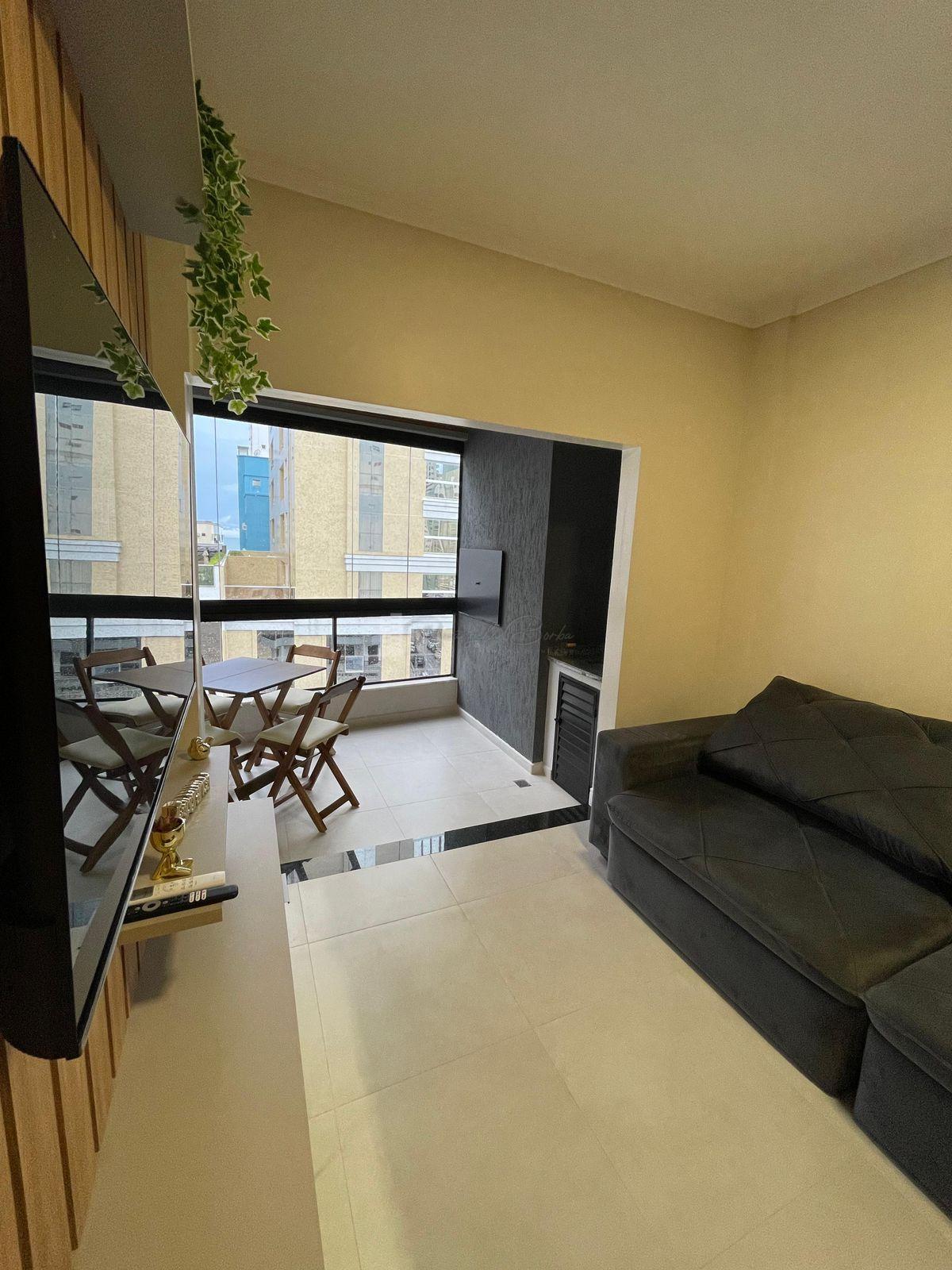 APARTAMENTO 3 DORMITRIOS, CLIMATIZADO, ESQUINA COM 1 AV. MEIA PRAIA