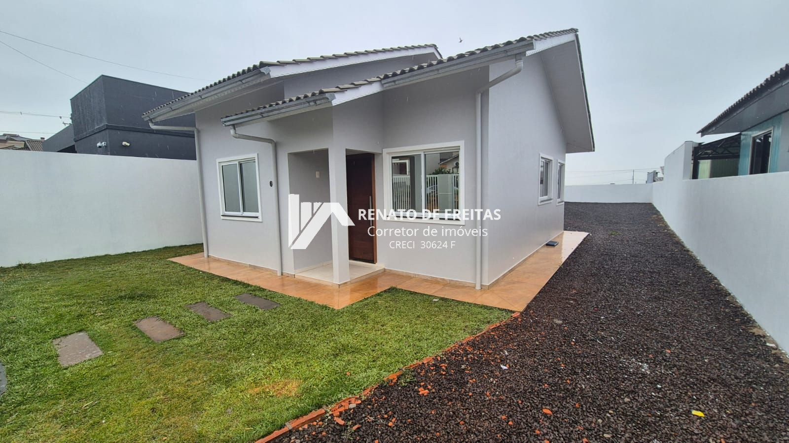 Casa nova no Araucária Park