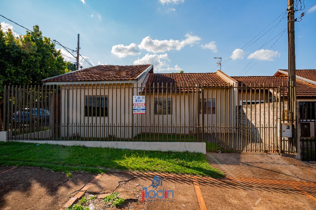 EXCELENTE CASA DE ESQUINA A VENDA NO JARDIM DA MATA NA VILA PIONEIRA