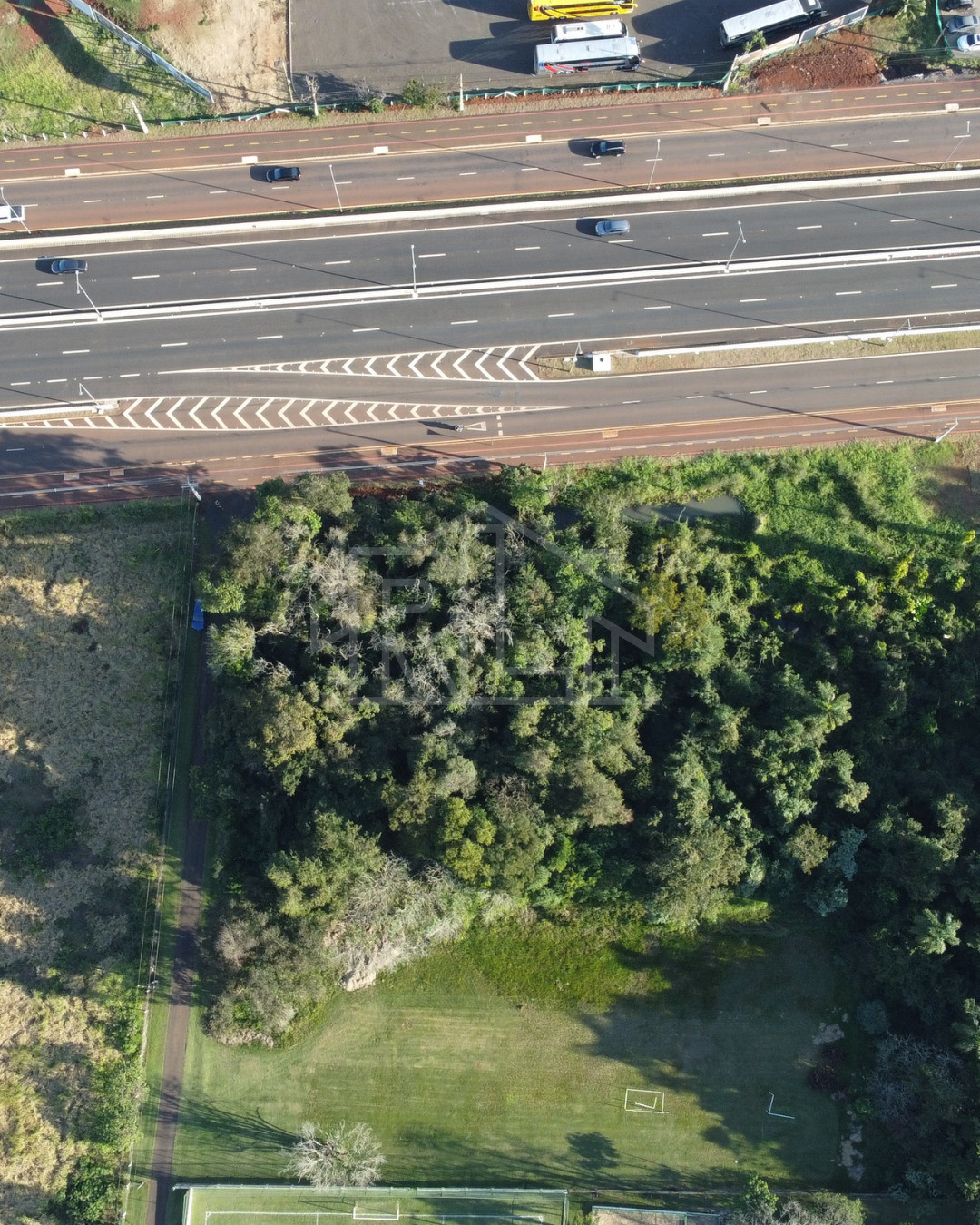TERRENO ? VENDA - AV. DAS CATARATAS
