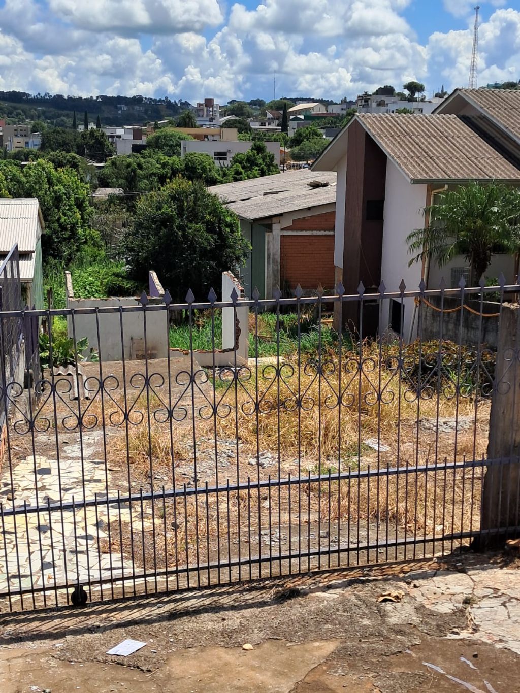 Lote residencial/comercial em excelente localiza��o.