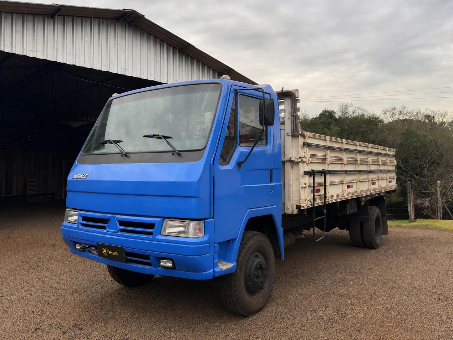 Caminhão Agrale 7000